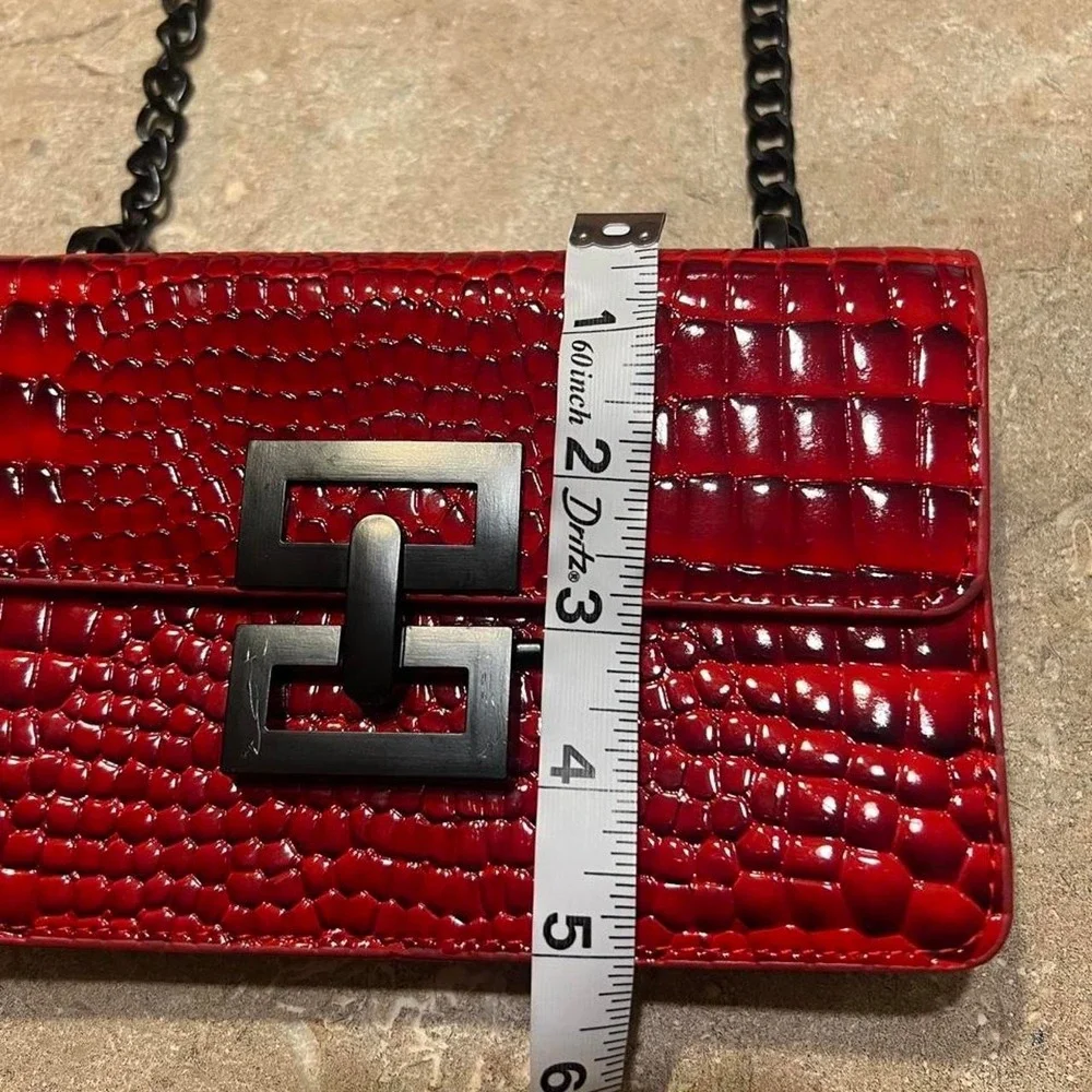 Red Faux Croc Embossed Crossbody Bag Matte Black Chain Strap Clasp Handbag